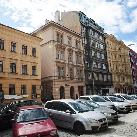 Apartament Family Duplex On Wenceslas Square Praga Zewnętrze zdjęcie