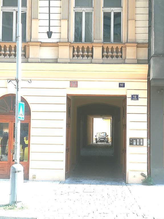Apartament Family Duplex On Wenceslas Square Praga Zewnętrze zdjęcie