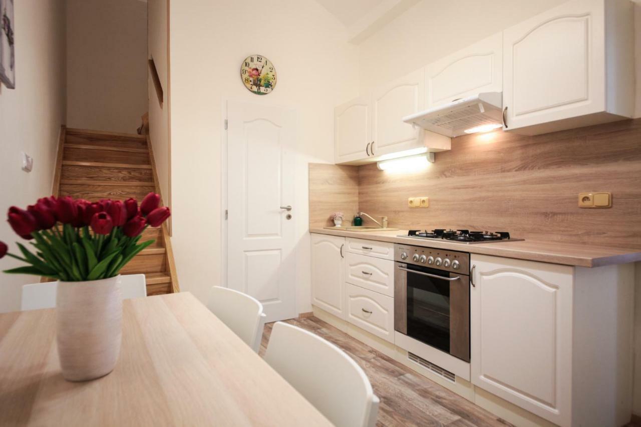 Apartament Family Duplex On Wenceslas Square Praga Zewnętrze zdjęcie