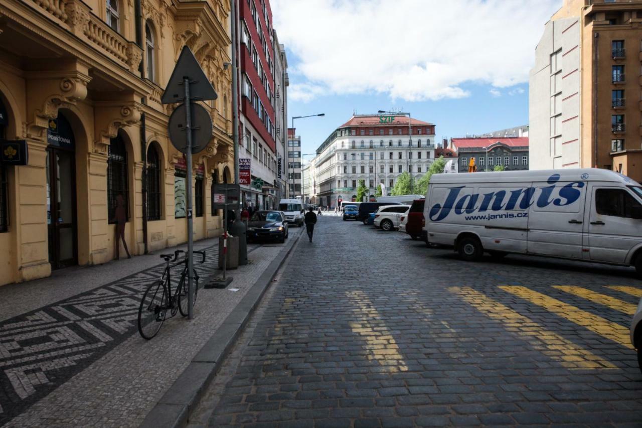 Apartament Family Duplex On Wenceslas Square Praga Zewnętrze zdjęcie
